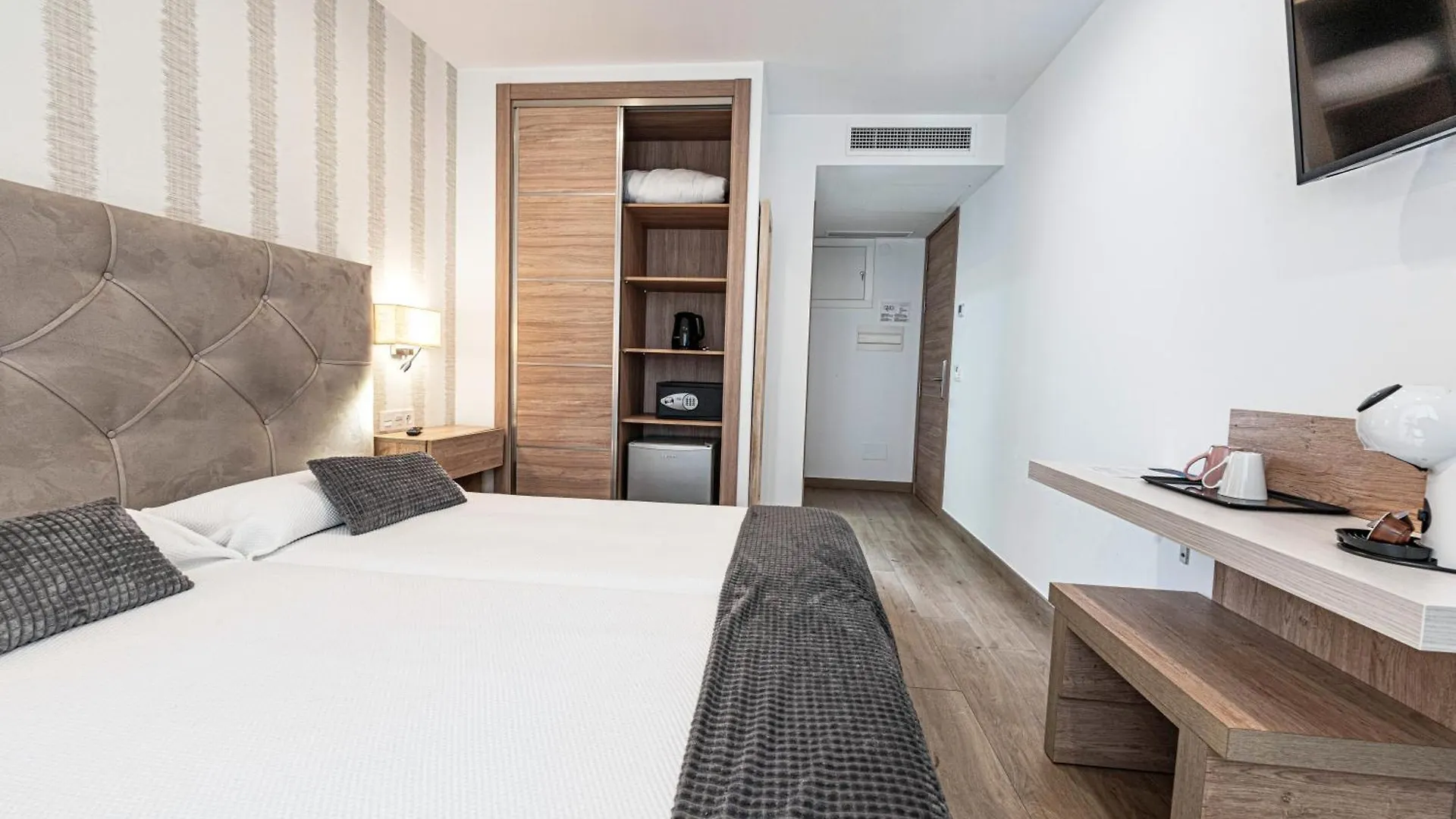 Πανσιόν Hostal Boutique Aurora Nerja