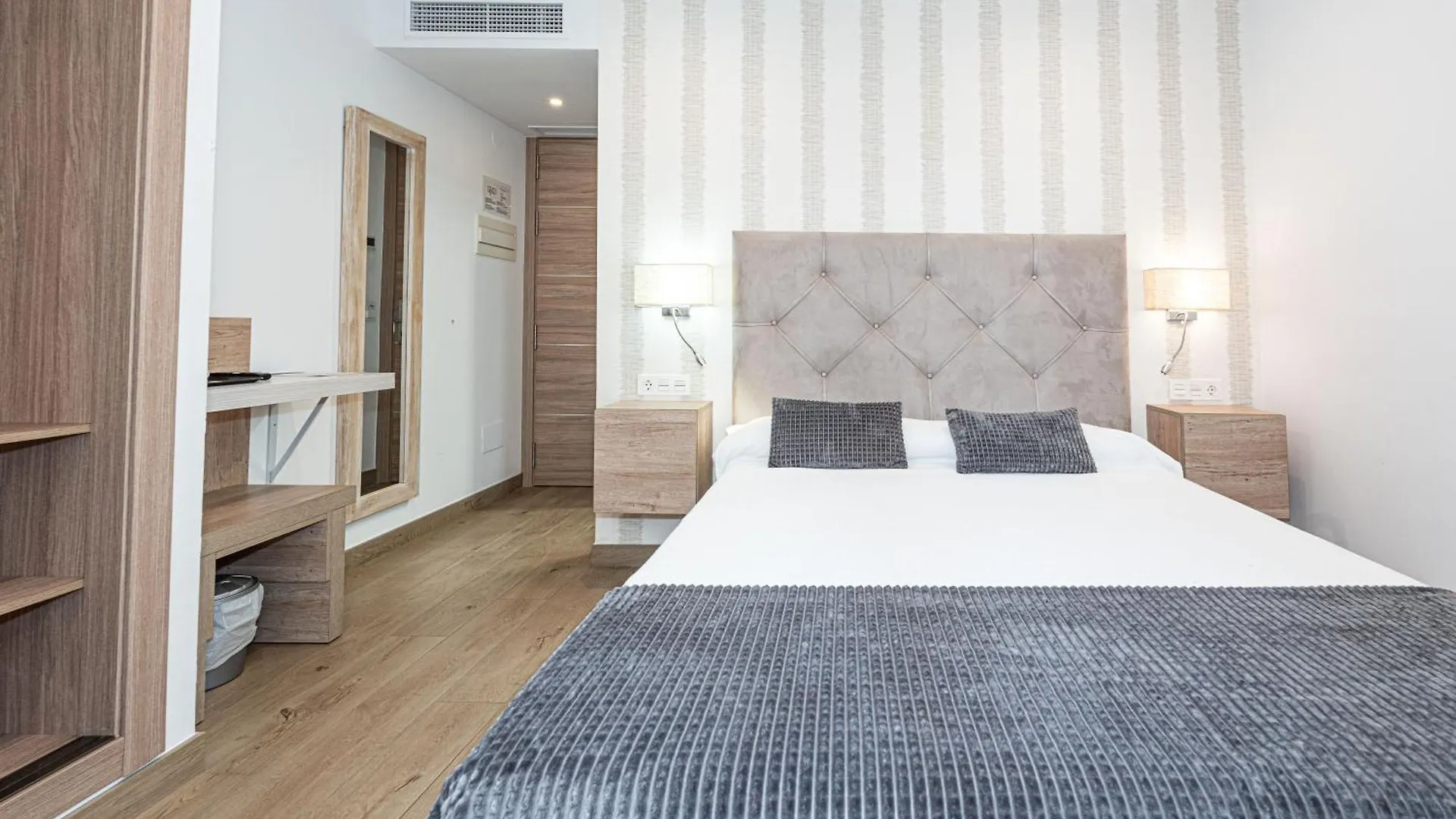 Hostal Boutique Aurora Nerja